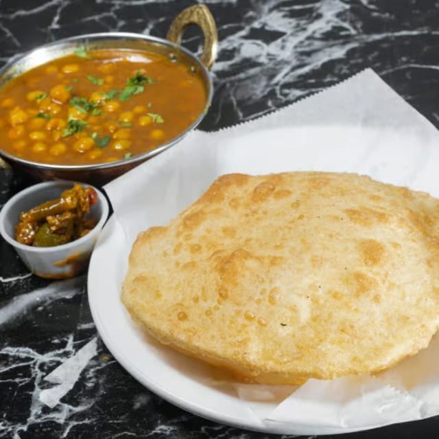 Channa Bhtoora.
